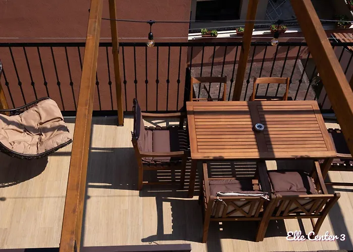 Elle Center By Rv - Center Warna